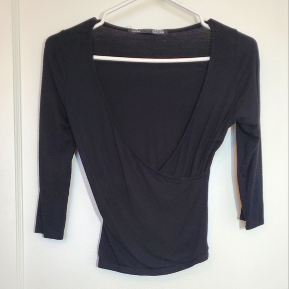 Black Crossover Shirt 3/4 Sleeves Size XS - Picture 1 of 1